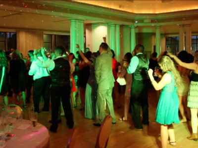 http://discjockeywi.com/wp-content/uploads/2017/12/wedding-dj-wisconsin-400x300.jpg